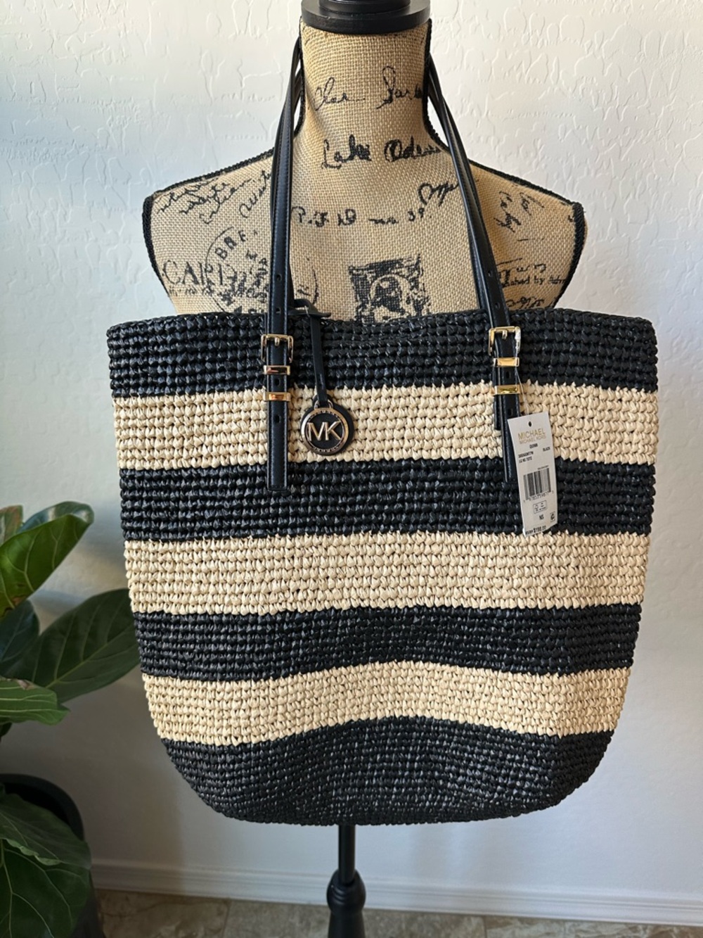 NWT Michael Kors Quinn Large Black And Beige Straw Tote